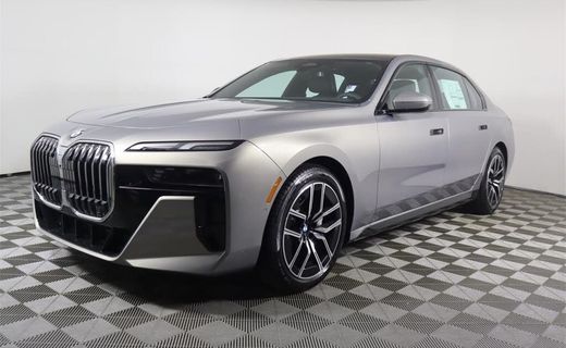 2023 BMW 740I