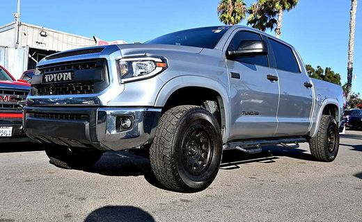 2017 Toyota Tundra SR5
