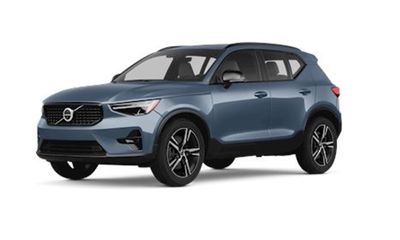 2026 Volvo XC40 Core