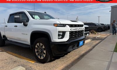2022 Chevrolet Silverado HD Custom