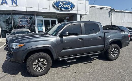 2022 Toyota Tacoma SR5
