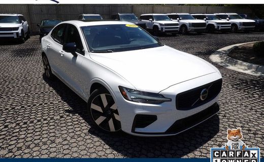 2025 Volvo S60 Plus Dark