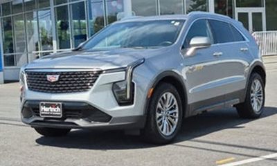 2025 Cadillac XT4 Premium Luxury