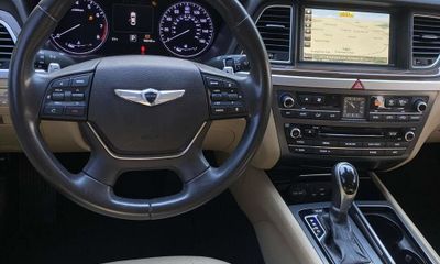 2015 Hyundai Genesis 3 8L