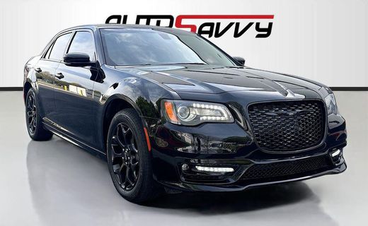 2023 Chrysler 300 Touring L