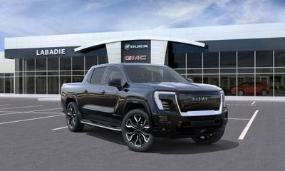 2025 GMC Sierra Denali