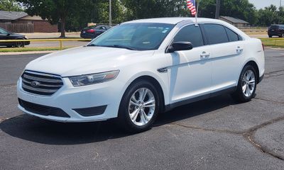 2017 Ford Taurus SE