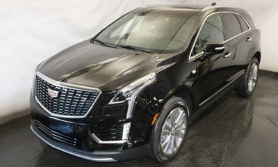 2026 Cadillac XT5 Premium Luxury