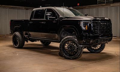 2026 GMC Sierra HD AT4