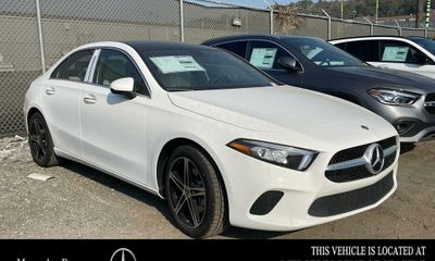 2022 Mercedes-Benz A-Class A220 4M