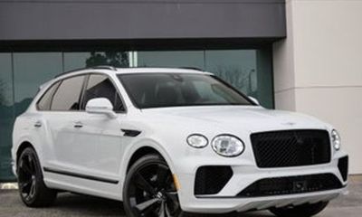 2025 Bentley Bentayga V8