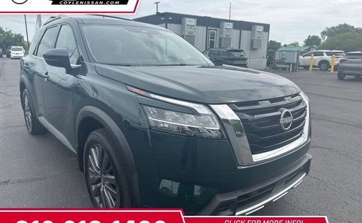 2024 Nissan Pathfinder SL
