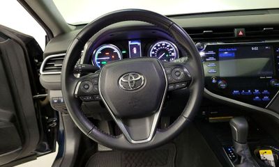 2018 Toyota Camry SE XLE Hybrid