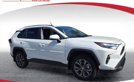 2022 Toyota RAV4 XLE Premium
