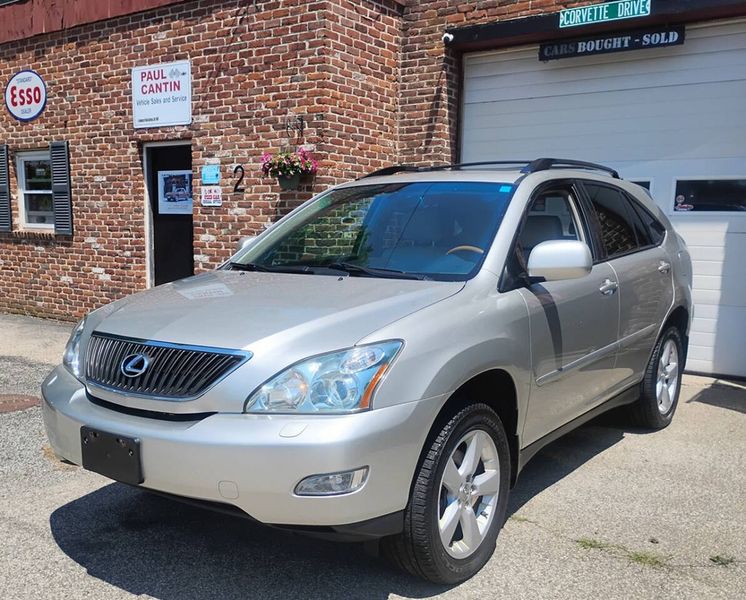 2007 Lexus RX — a typically priced live listing
