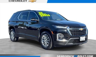 2023 Chevrolet Traverse LT