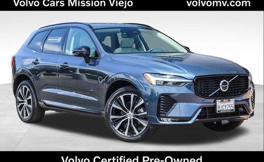 2023 Volvo XC60 Plus Dark
