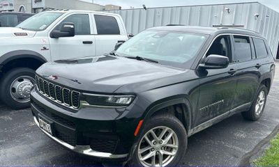 2022 Jeep Grand Cherokee L Laredo