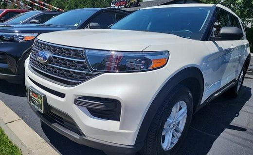 2023 Ford Explorer XLT
