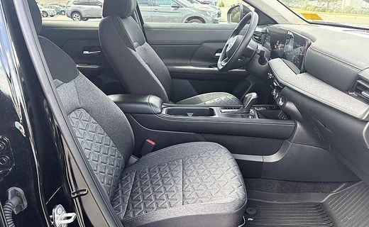 2025 Nissan Kicks MPV SV