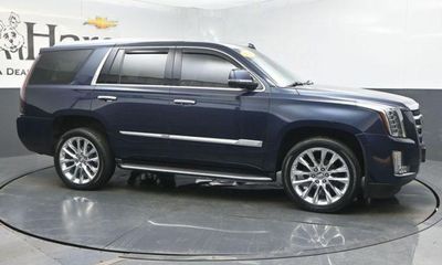 2020 Cadillac Escalade Luxury