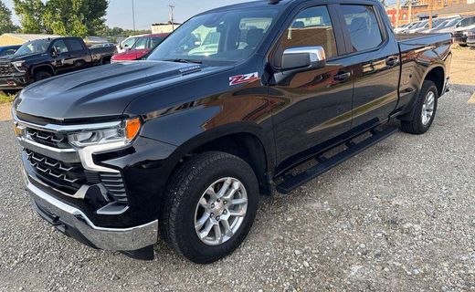 2025 Chevrolet Silverado LT