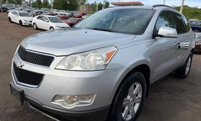 2011 Chevrolet Traverse 2LT