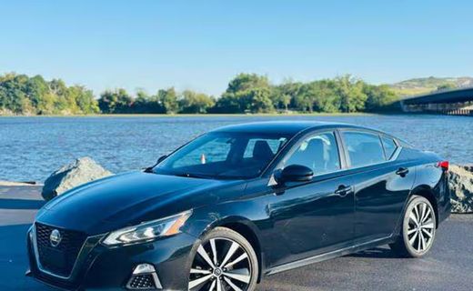 2019 Nissan Altima SR