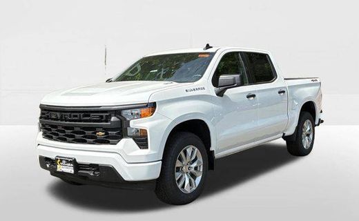 2026 Chevrolet Silverado Custom