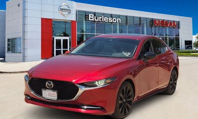 2023 Mazda MAZDA3 Premium Plus Package