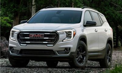 2024 GMC Terrain AT4