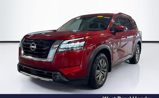 2024 Nissan Pathfinder SV