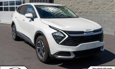 2023 Kia Sportage LX