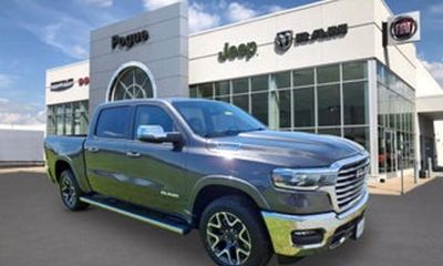 2024 GMC Sierra SLT
