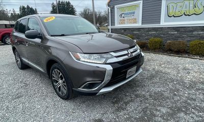 2017 Mitsubishi Outlander ES