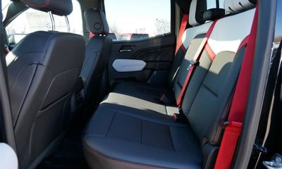 2023 GMC Canyon AT4X