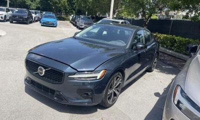2024 Volvo S60 Plus Dark