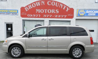 2014 Chrysler Town AND Country Limited