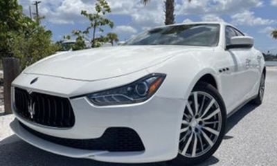 2016 Maserati Ghibli Standard