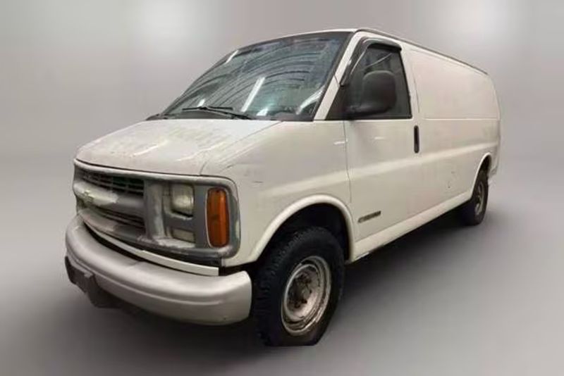 2000 Chevrolet Express — a typically priced live listing