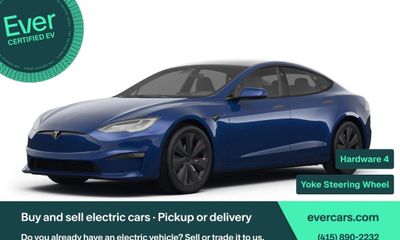2025 Tesla Model S Plaid