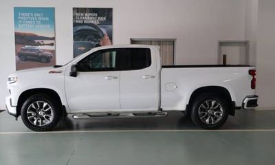 2020 Chevrolet Silverado RST