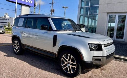 2022 Land Rover Defender 110 SE