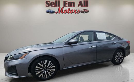 2023 Nissan Altima SV
