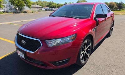 2016 Ford Taurus SHO