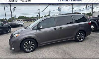 2018 Toyota Sienna XLE Premium LTD