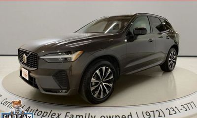 2025 Volvo XC60 Core