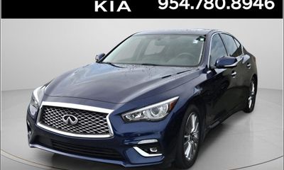 2023 Infiniti Q50 Luxe