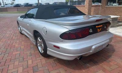 1999 Pontiac Firebird Convertible 2D