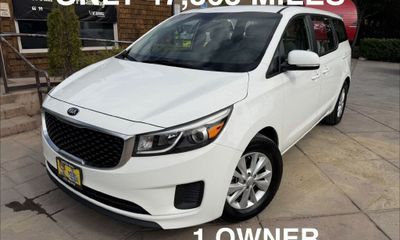 2018 Kia Sedona L
